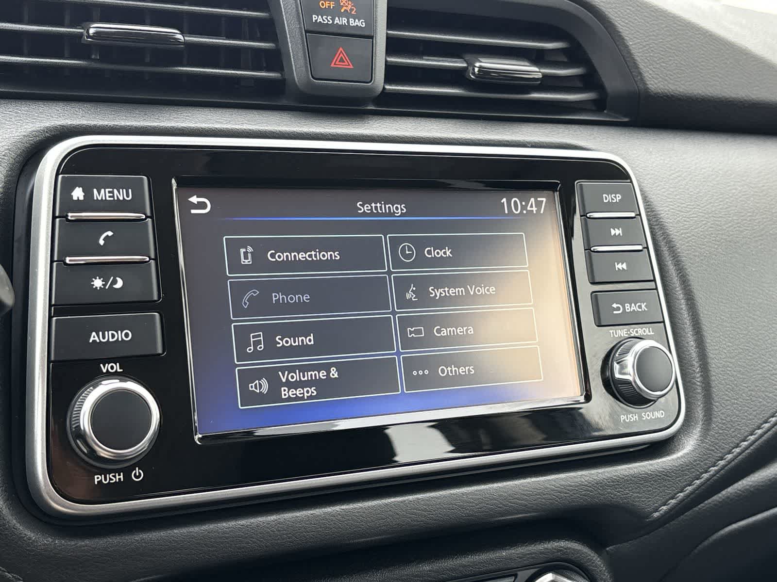 Used 2025 Nissan Versa S w/ Trunk Package FWD image 21
