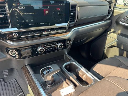Used 2023 GMC Sierra 1500 Elevation AWD/4WD image 29