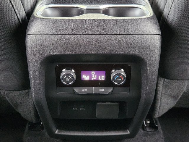 Used 2026 Chevrolet Traverse LT w/ Driver Confidence Package FWD image 30