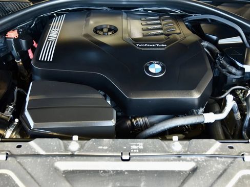 Used 2022 BMW 330i xDrive Sedan w/ Premium Package AWD/4WD image 25