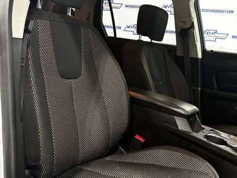 Used 2017 GMC Terrain SLE FWD image 33