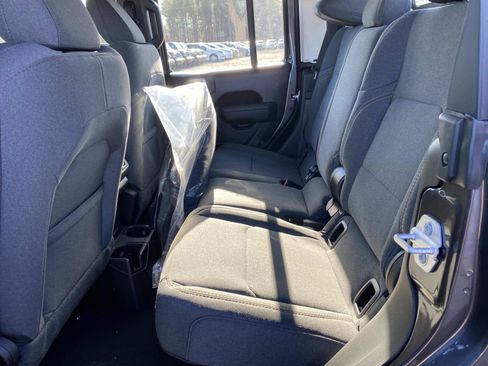 New 2026 Jeep Gladiator Sport image 6