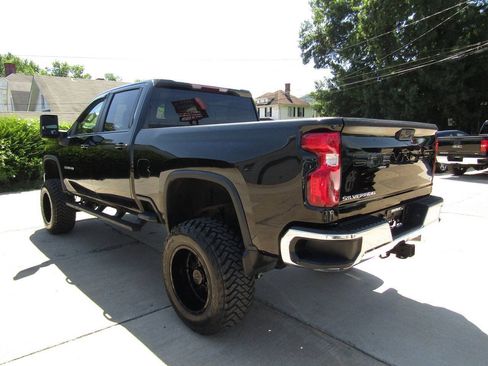 Used 2024 Chevrolet Silverado 2500 LT w/ Convenience Package AWD/4WD image 6