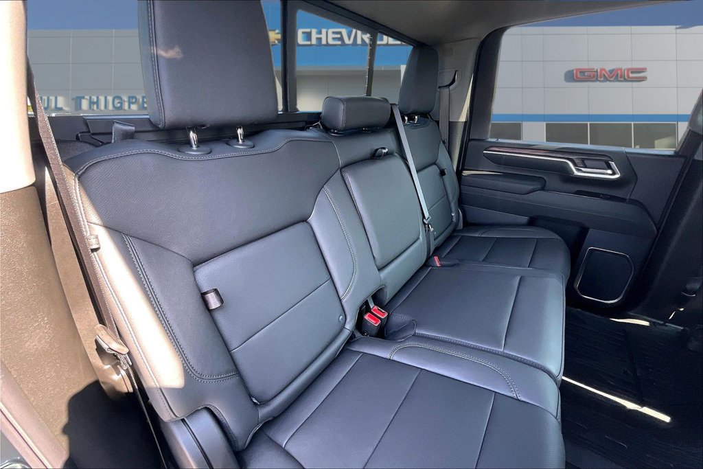 New 2026 GMC Sierra 2500 SLT w/ SLT Premium Package AWD/4WD image 10