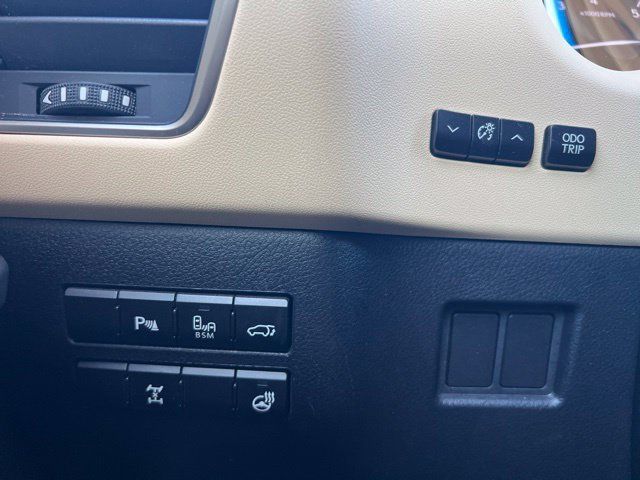 Used 2017 Lexus NX 200t AWD w/ Premium Package image 20