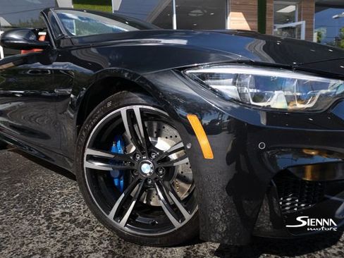 Used 2018 BMW M4 Convertible image 17