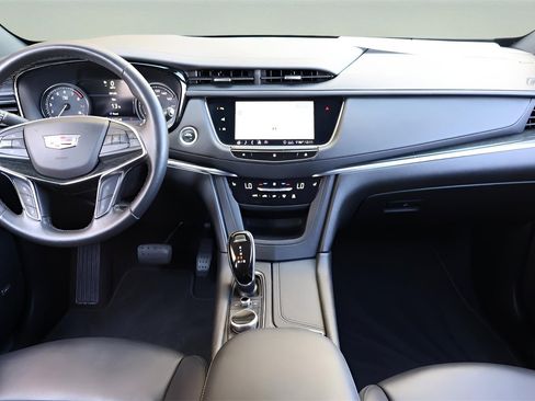 Used 2020 Cadillac XT5 Premium Luxury image 14