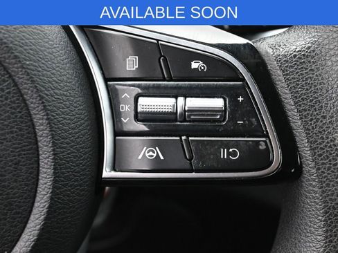 Used 2022 Kia Forte LXS FWD image 16