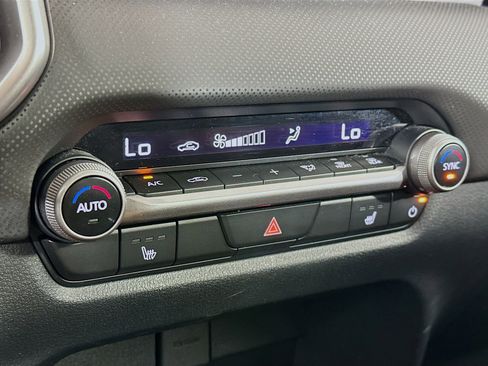 Used 2025 MAZDA CX-50 AWD 2.5 S w/ Premium Package image 24