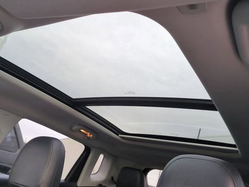 Used 2018 Jeep Compass Limited w/ Navigation Group image 18