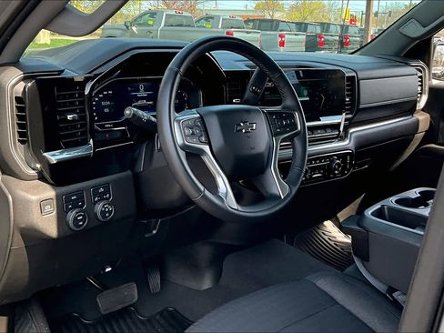 Used 2023 Chevrolet Silverado 1500 RST image 8
