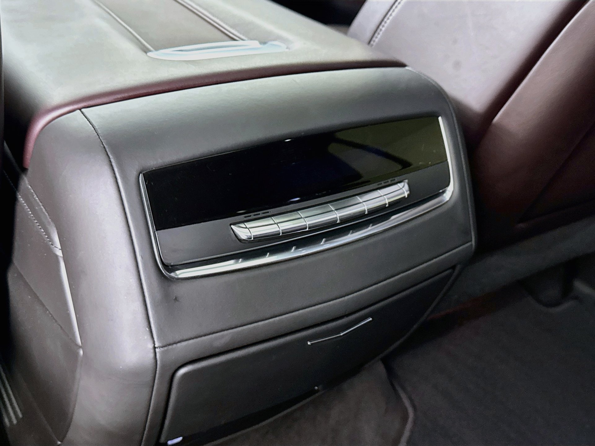 Used 2022 Cadillac Escalade Sport Platinum AWD/4WD image 27