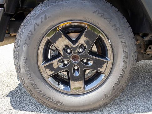 Used 2017 Jeep Wrangler Unlimited Sport w/ Quick Order Package 24S image 27