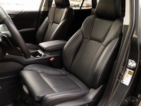 Used 2024 Subaru Outback Limited image 22