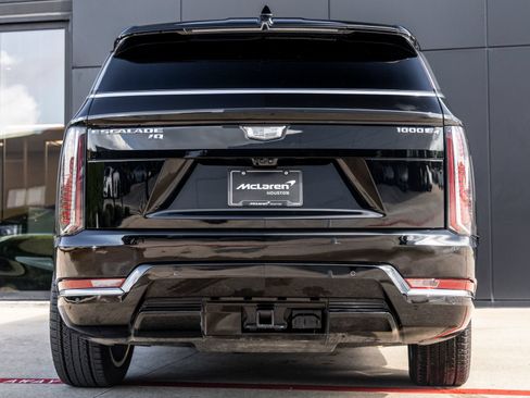 Used 2026 Cadillac Escalade IQ Luxury 1 AWD/4WD image 7