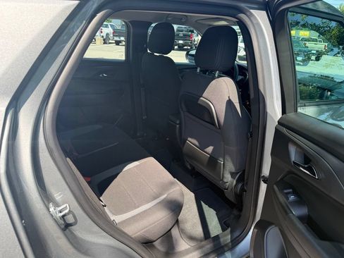 Used 2023 Chevrolet TrailBlazer LS FWD image 14