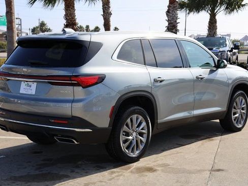 New 2026 Buick Enclave Preferred image 8