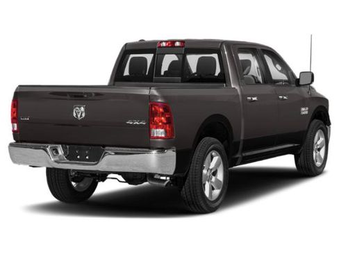 Certified 2018 RAM 1500 Big Horn AWD/4WD image 3