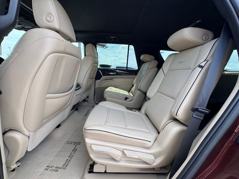 Certified 2023 Cadillac Escalade Premium Luxury w/ LPO, Floor Liner Package AWD/4WD image 35