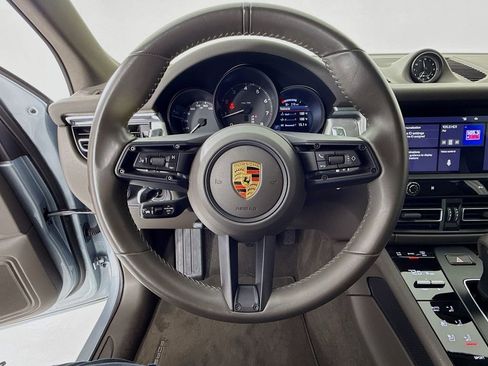 Certified 2023 Porsche Macan Turbo image 15