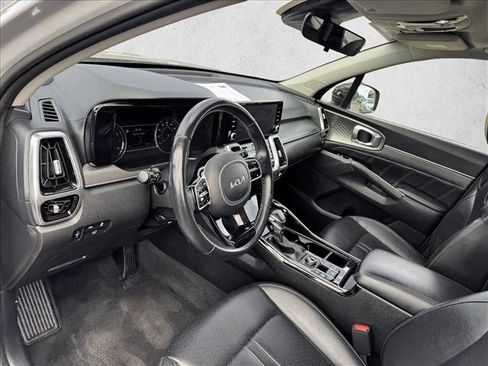 Used 2022 Kia Sorento SX AWD/4WD image 12