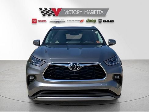 New 2025 Toyota Highlander Platinum AWD/4WD image 8
