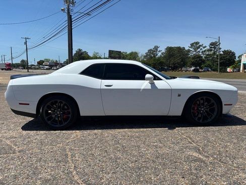 Used 2022 Dodge Challenger R/T Scat Pack w/ Shaker Package image 6