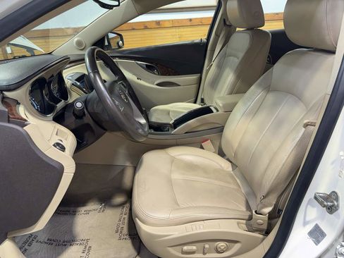 Used 2010 Buick LaCrosse CXL image 16