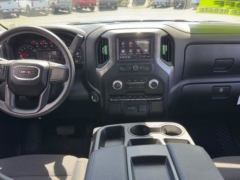 Used 2026 GMC Sierra 1500 Pro w/ Graphite Edition RWD image 9