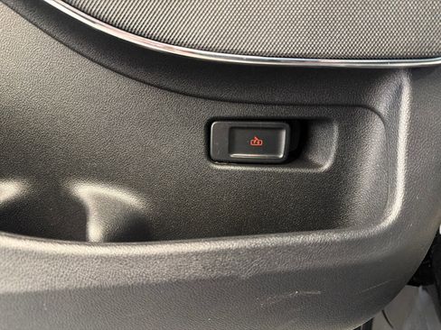 Used 2025 Lincoln Aviator 2WD w/ Jet Appearance Package image 20