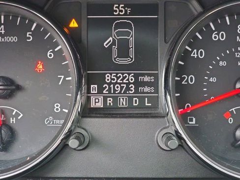 Used 2011 Nissan Rogue S image 17