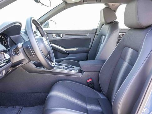 Certified 2025 Honda Civic Sport image 18