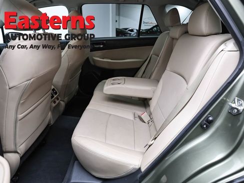 Used 2016 Subaru Outback 3.6R Limited image 26