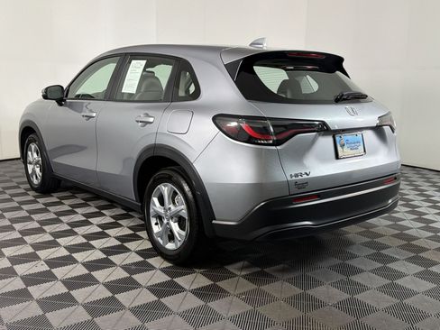 Used 2025 Honda HR-V LX image 2