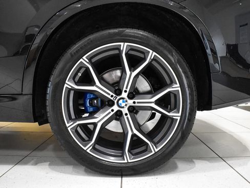 Used 2024 BMW X5 xDrive40i w/ M Sport Package AWD/4WD image 10