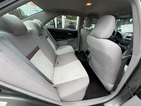 Used 2012 Toyota Camry LE FWD image 16