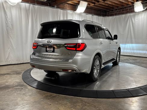 Used 2018 INFINITI QX80 4WD w/ Driver Assistance Package image 8