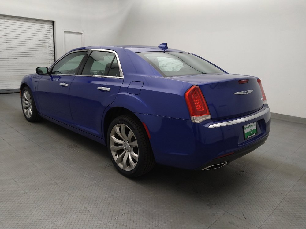 Used 2019 Chrysler 300 Limited RWD image 3