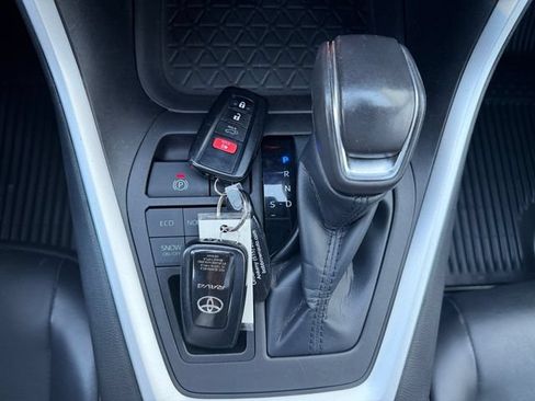 Used 2023 Toyota RAV4 XLE Premium AWD/4WD image 30
