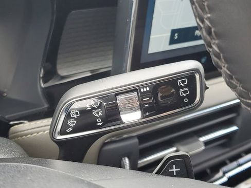 Certified 2023 Lincoln Corsair AWD w/ Equipment Group 101A image 16