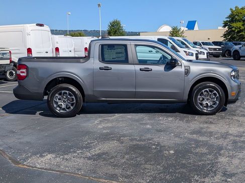 New 2025 Ford Maverick XLT w/ XLT Luxury Package image 3