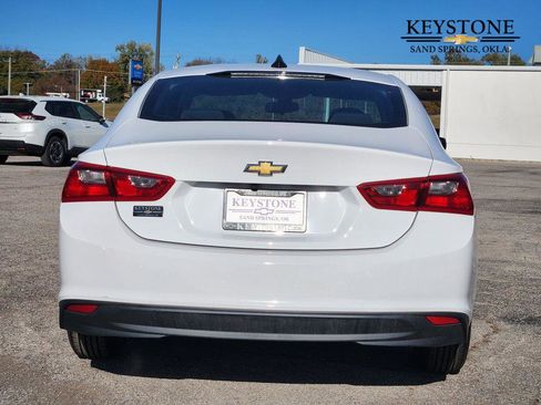 Used 2022 Chevrolet Malibu LS image 6