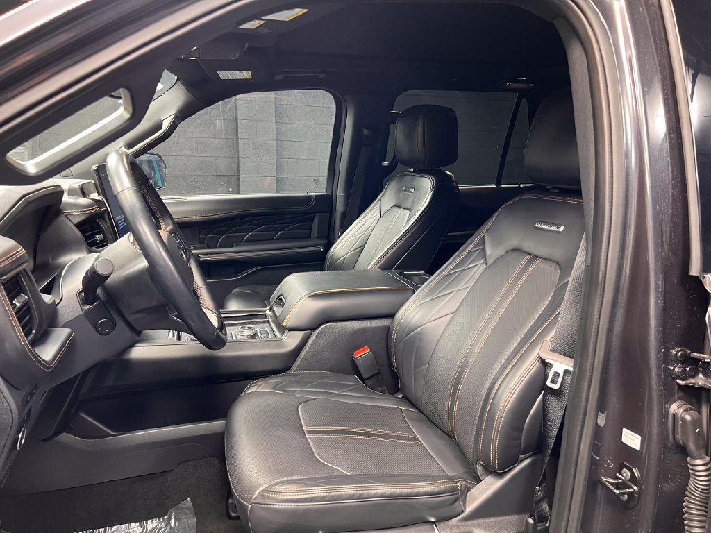 Used 2024 Ford Expedition Max Platinum AWD/4WD image 4