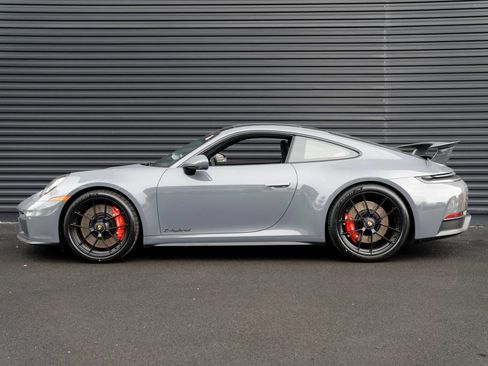 New 2026 Porsche 911 Carrera GTS image 2