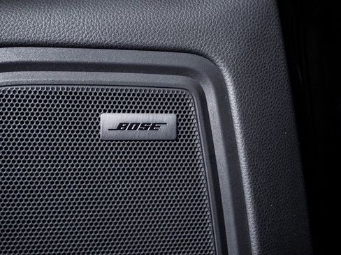 Certified 2025 Porsche Macan image 27