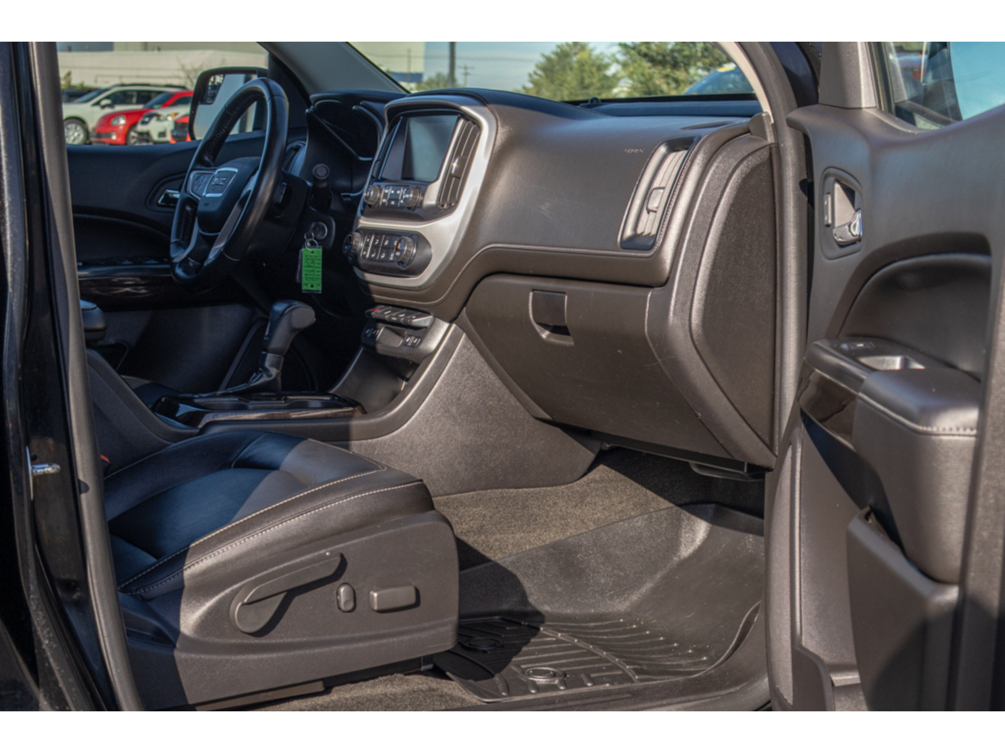 Used 2018 GMC Canyon SLT w/ Trailering Package AWD/4WD image 10