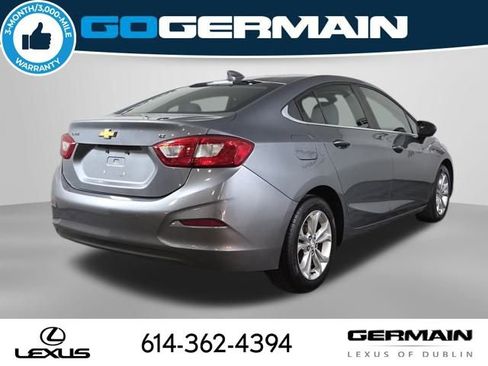 Used 2019 Chevrolet Cruze LT w/ Convenience Package image 7