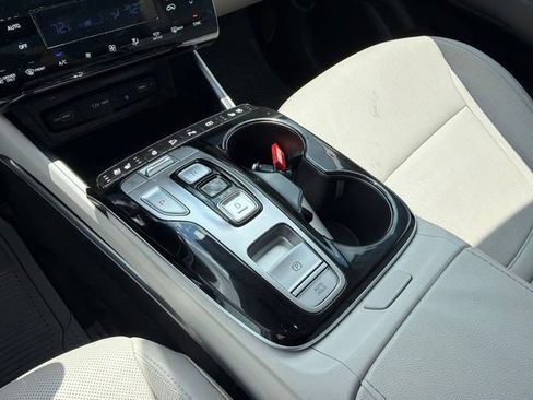 Used 2024 Hyundai Tucson Limited AWD/4WD image 21
