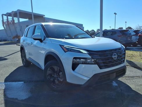 New 2026 Nissan Rogue SV w/ Cold Weather Package FWD image 1