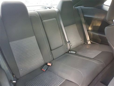 Used 2022 Dodge Challenger GT image 9